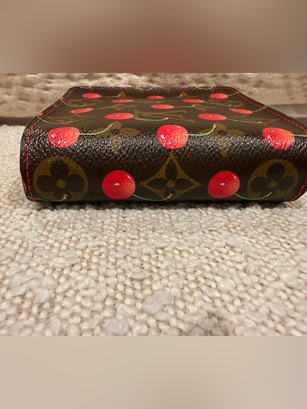 Louis Vuitton Monogram Cerises Compact Zippe wallet limited-edition by Murakami - Picture 3 of 9